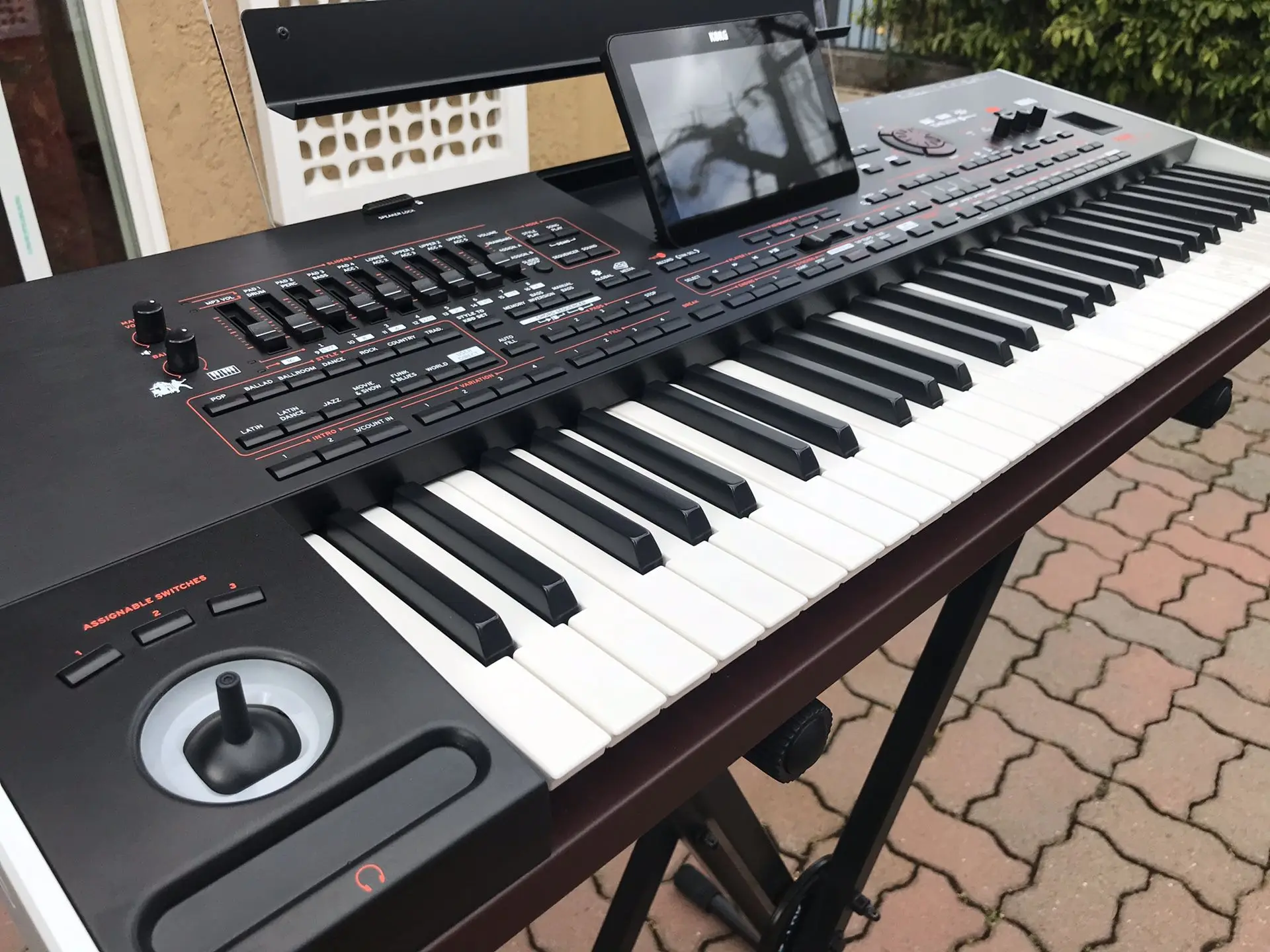 Company Price Korg PA4X 76-Note Professional Arranger Workstation Keyboard with speaker system Brand New