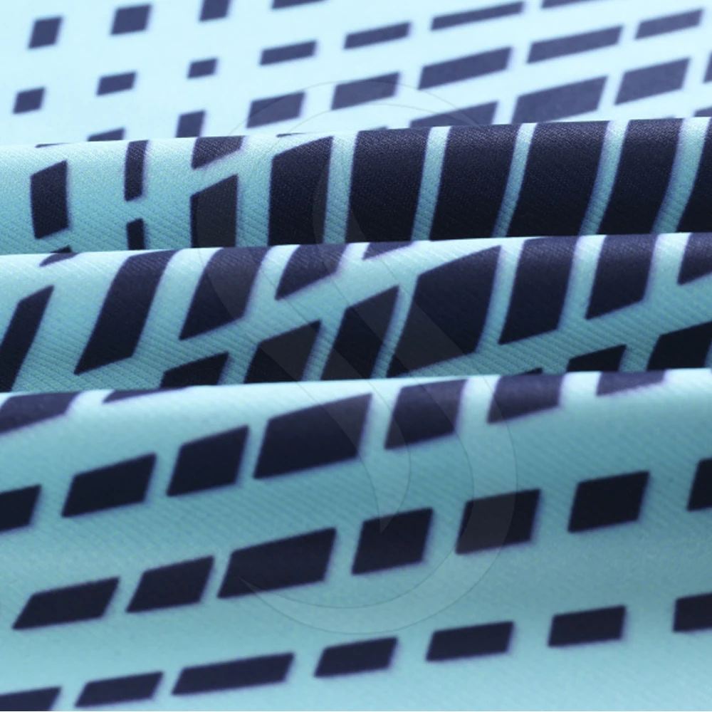 Latest Design Custom Sublimated Breathable Plain Soccer Uniform