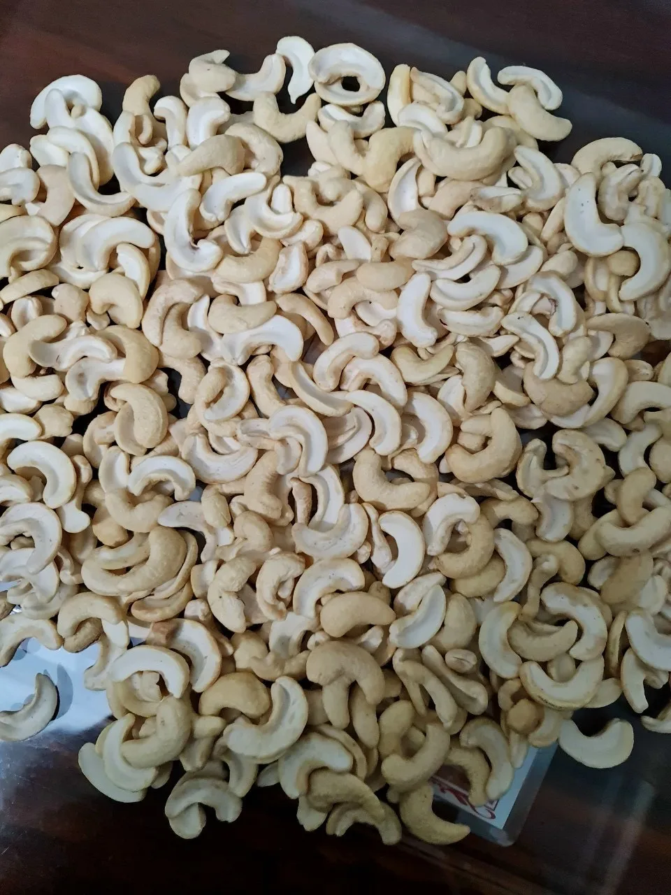 PREMIUM CASHEW NUTS WW320, WW240, WS, LP, SP... HIGH QUALITY. WHATSAPP NUMBER +84975952945