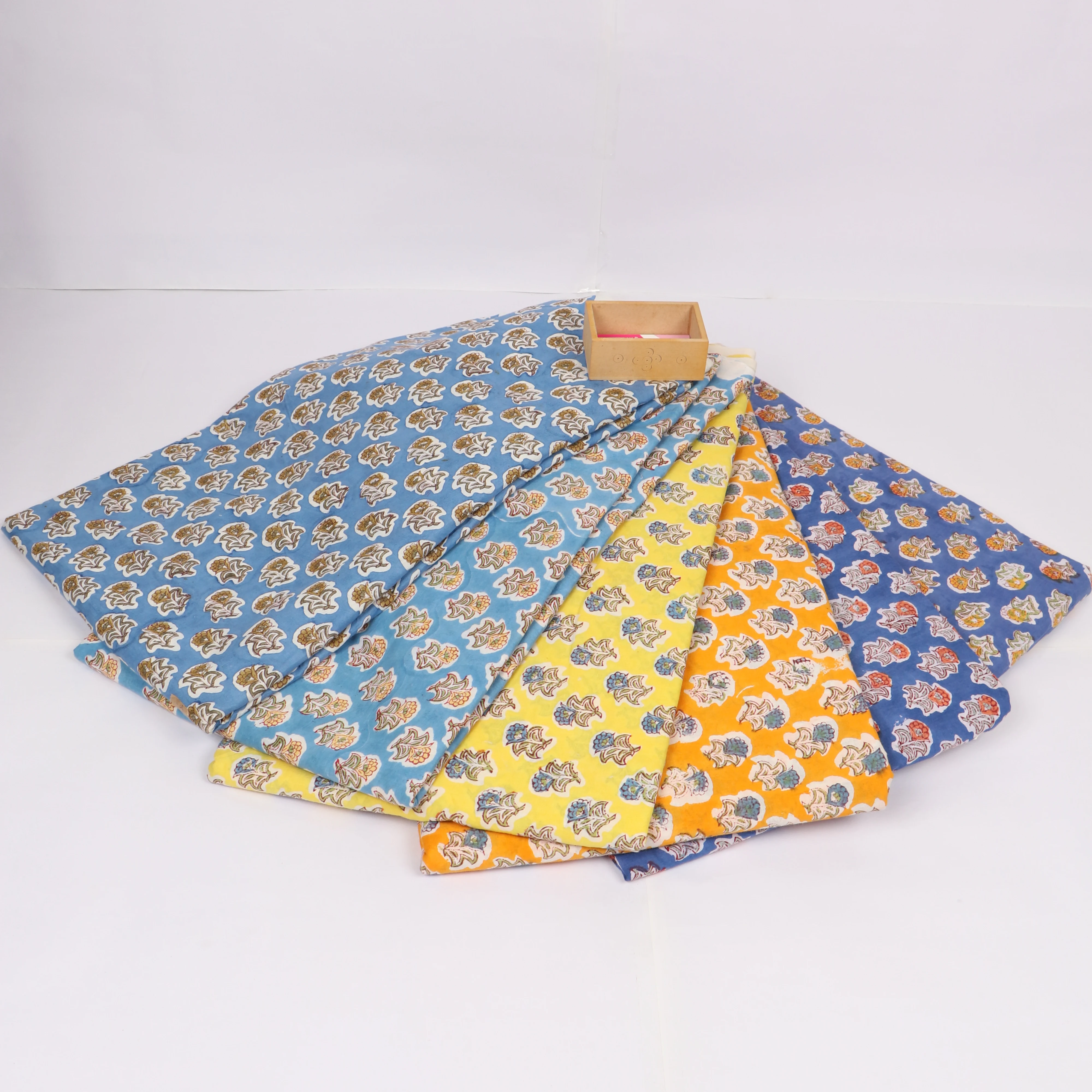 Woven Comb Shirt Dress Twill Fabric Stock Lot Roll Textile for Pant Bags Jacket Cloth Wholesale 100 Cotton Women Cover Toy