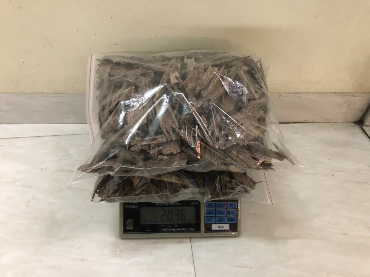 TRIPLE SUPER ANT NEST OUD CHIP FROM JUNGLE OUD OF VIETNAM - HIGH QUALITY PRODUCT
