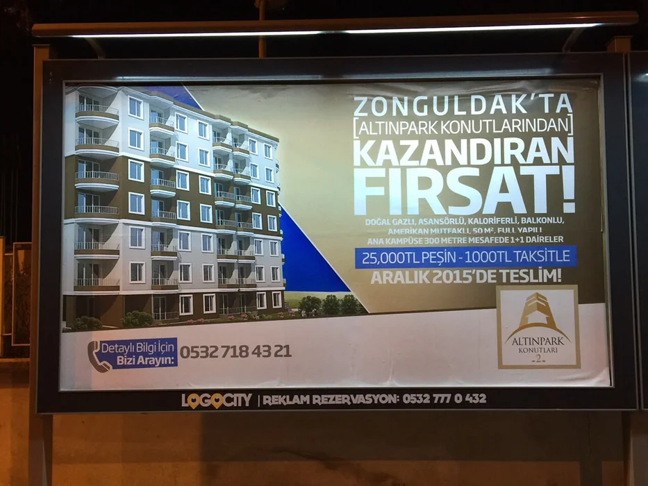 New Outdoor Advertising Billboard with Scroller