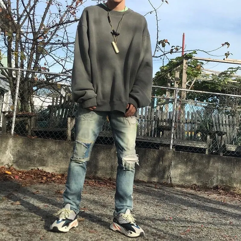 Customized Retro Solid Color Crew Neck Fleece Sweatshirts for Men and Women Oversized Streetwear Harajuku Loose