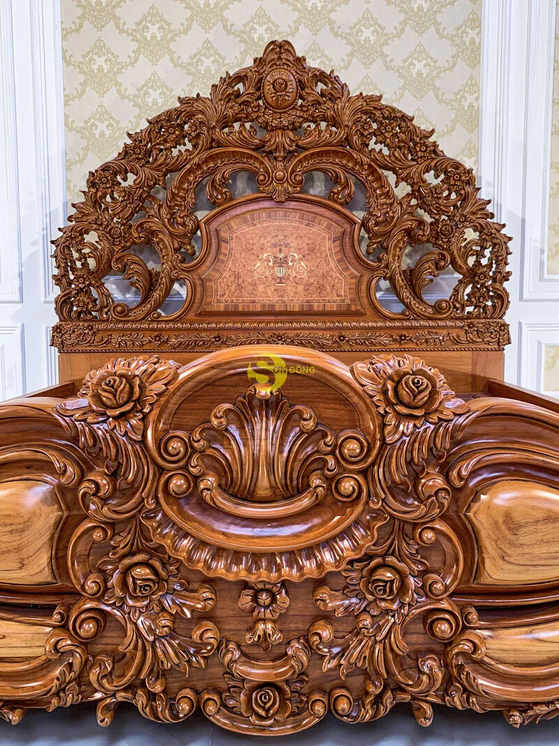 
Royal Luxury Bed 