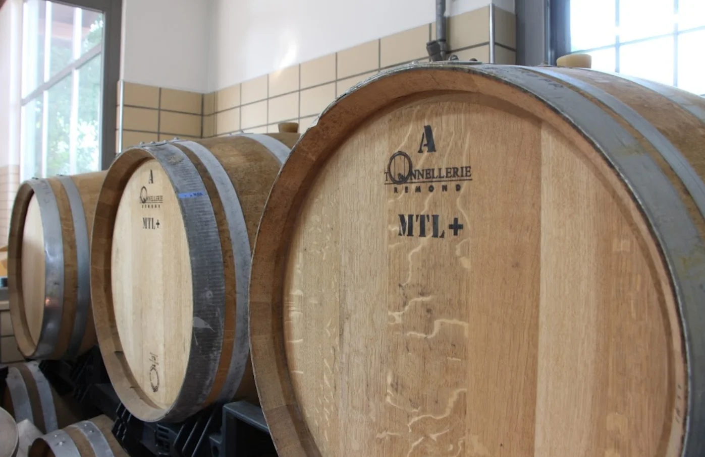 Треугольная бутылка grappa, Сделано в Италии, cl 70, Подарочная еда для ресторана