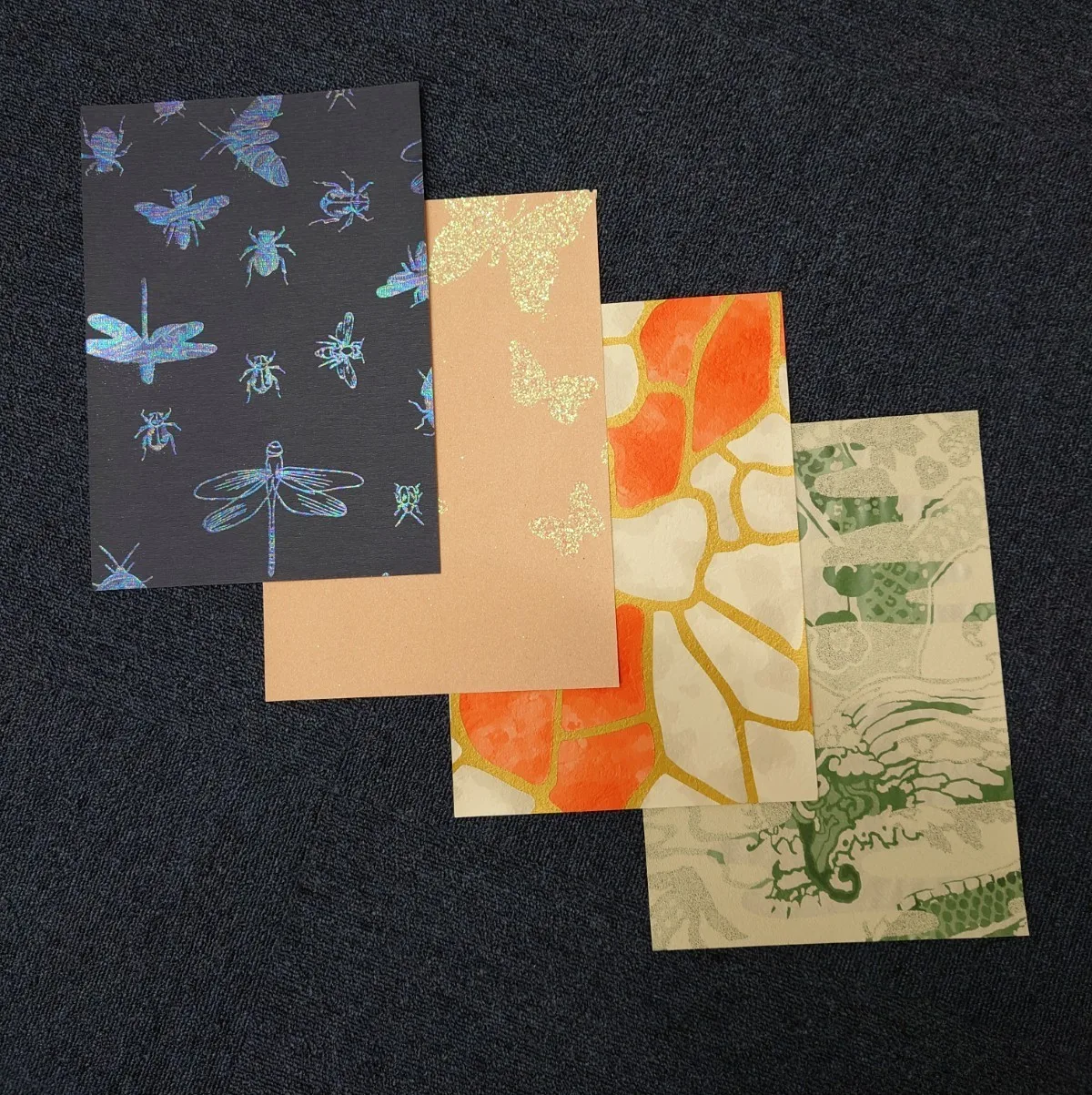 Designed the light shining insects who dyed by hand is a high-quality Japan wallpaper.