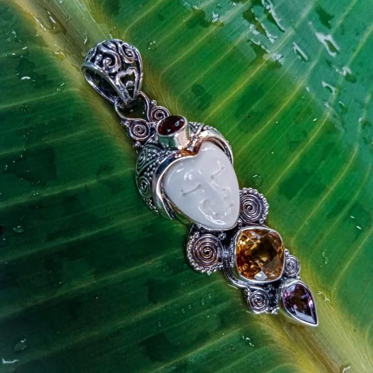 NY-MFPD013-Bone Moonface Pendant Luxury High Class Jewelry Pendant Charm Sterling Silver Handmade From Bali