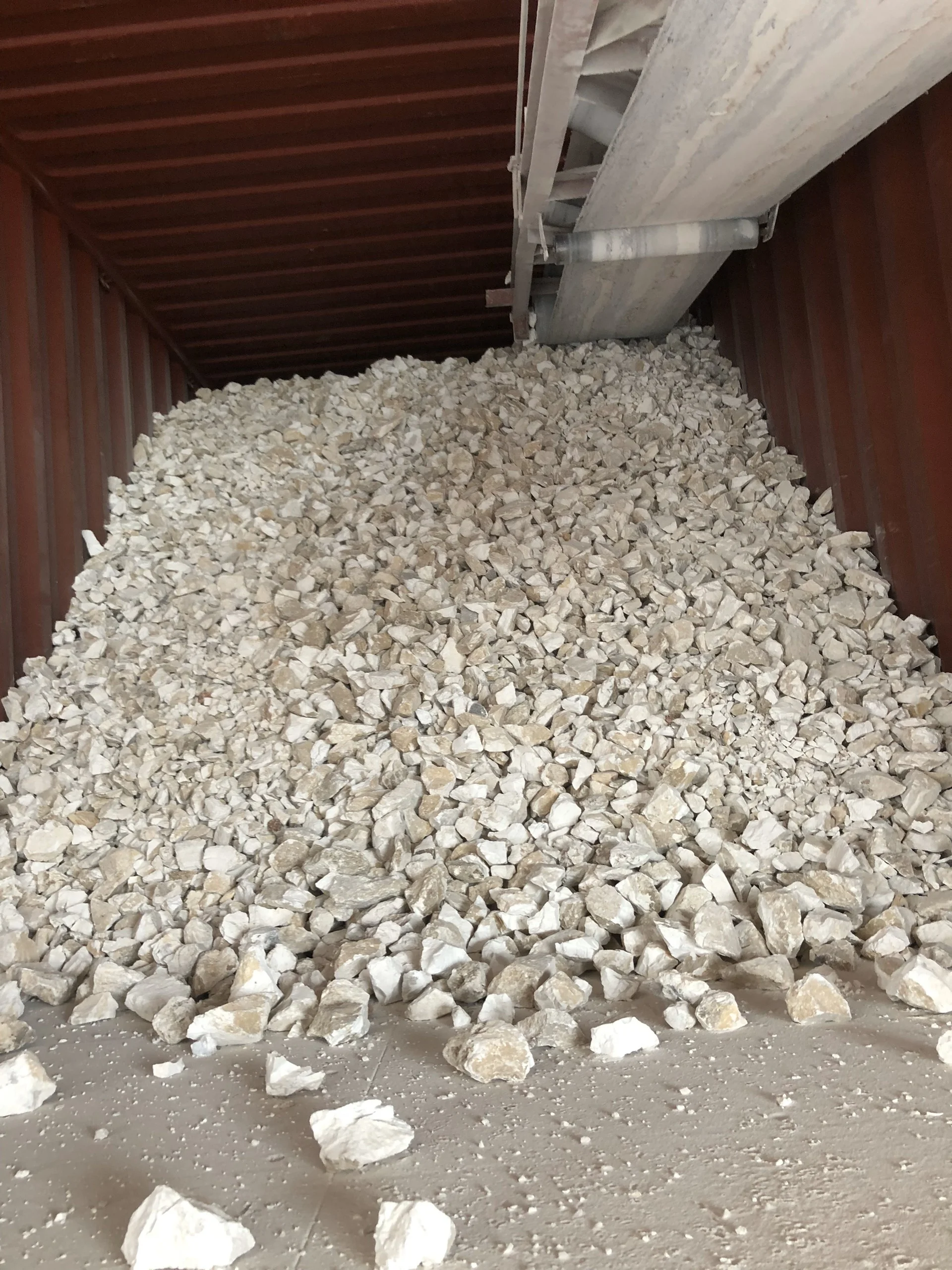 HOT SALE Raw Quicklime in Bulk Container // High CaO content 90% Min From Vietnam