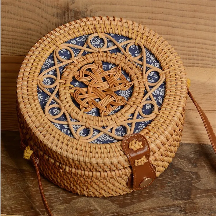 
Woven Rattan Bag Round Straw Shoulder Bag Small Beach HandBags Women Summer Hollow Handmade Messenger Crossbody Bags 