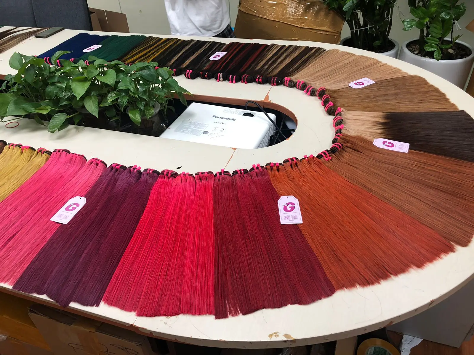 Cuticle Aligned BONE STRAIGHT Hair HUMAN HAIR EXTENSION to make HUMAN HAIR WIGS for black women