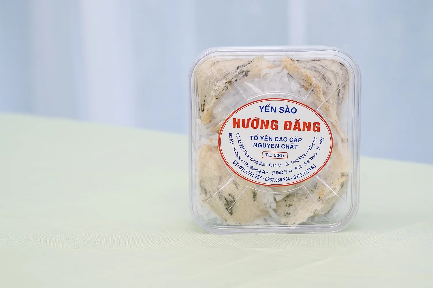 Высококачественные безвкусные Сырые Натуральные салангановые гнезда поставляются в пластиковой коробке по 50 г