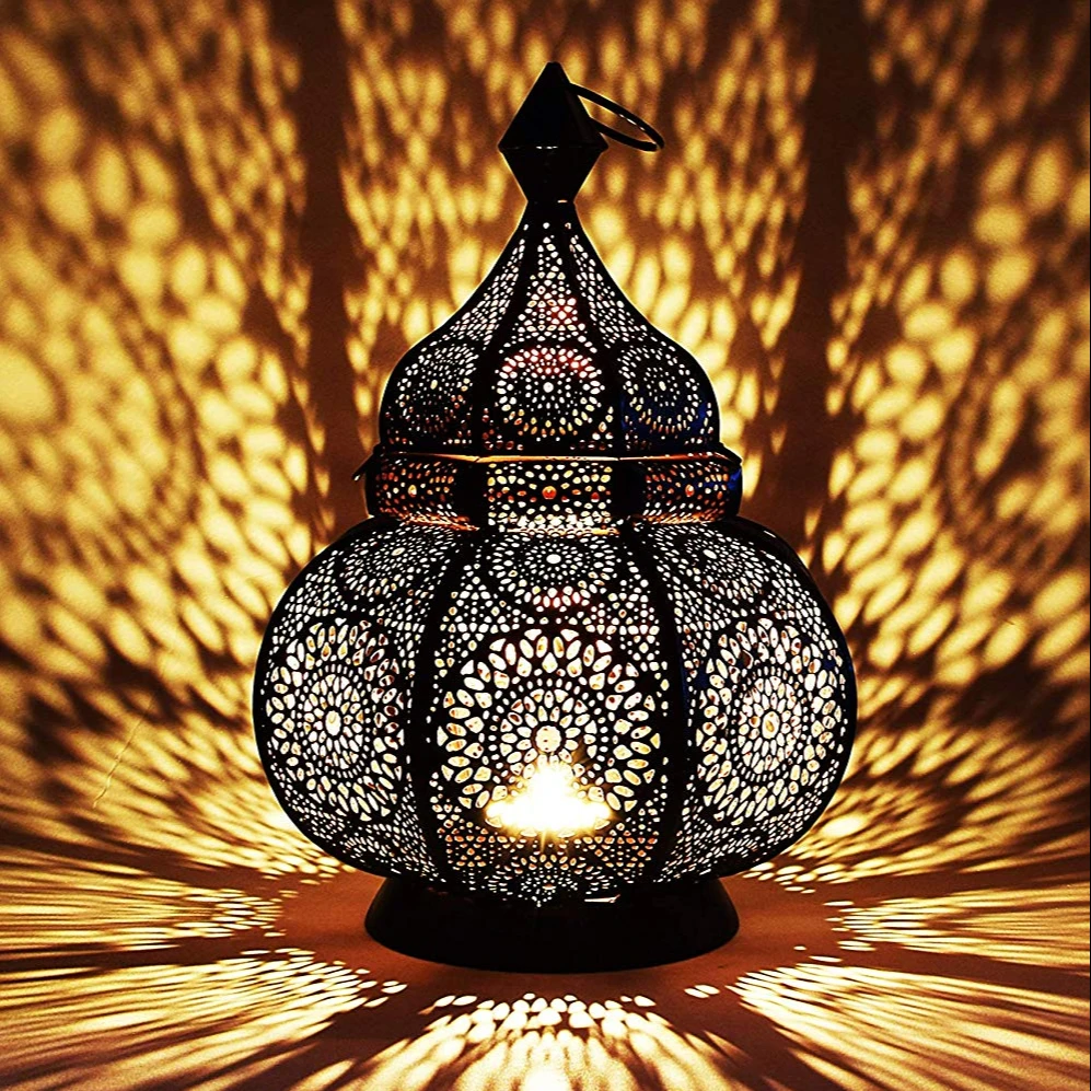 MOROCCAN VINTAGE LANTERN