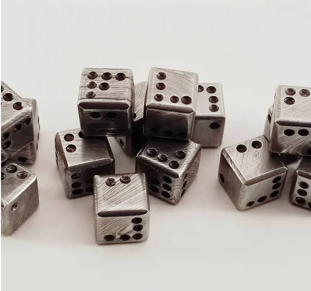 
 Высококачественные шестисторонние игральные кости ручной работы из Дамаска с потрясающим рисунком для подарка, гейместеры  