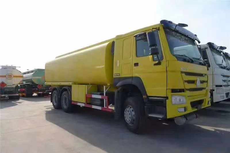 Подержанный топливный бак HOWO 6x4 20 25 30 кубических метров для