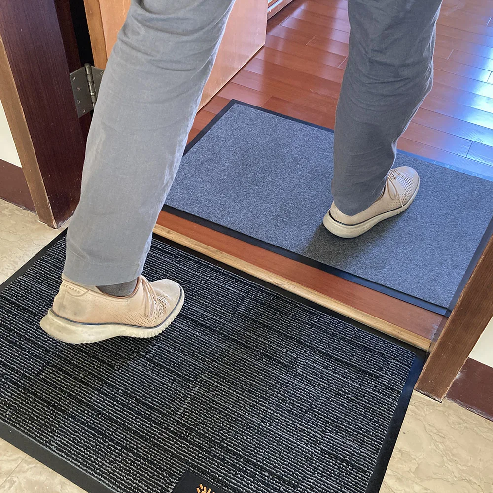 Качественный серый коврик для поглощения воды производства Тайвань 50*80 см