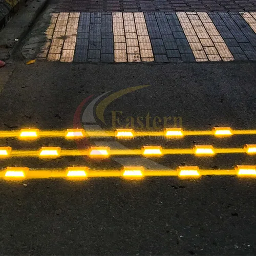 Green Double Reflective Plastic Cat Eye Road Stud Markers Raised Pavement Marker Road Reflector ABS Traffic Safety