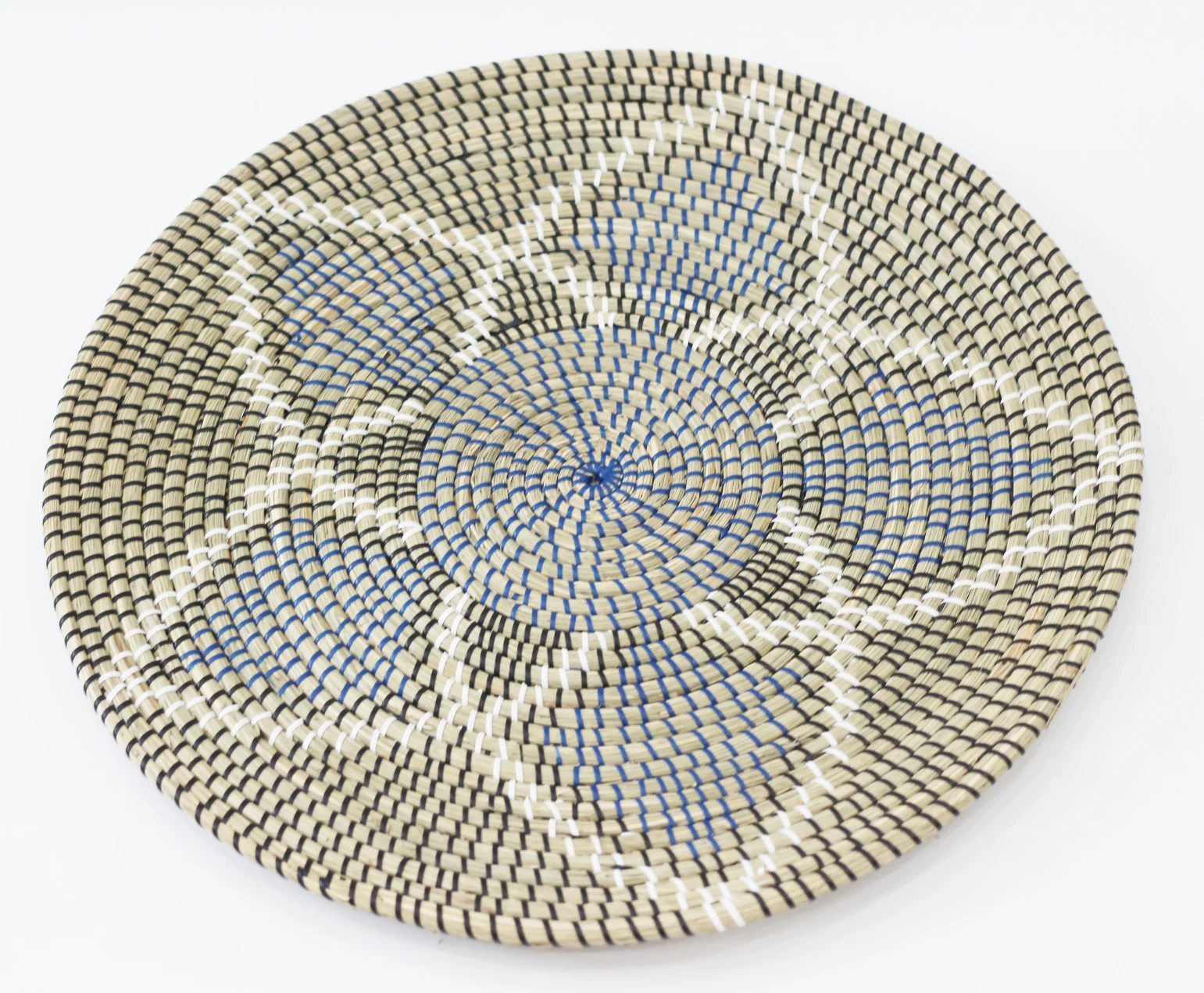 
Wholesale hot trend sea-grass wall hanging decoration with variety of patterns, shapes, colours 