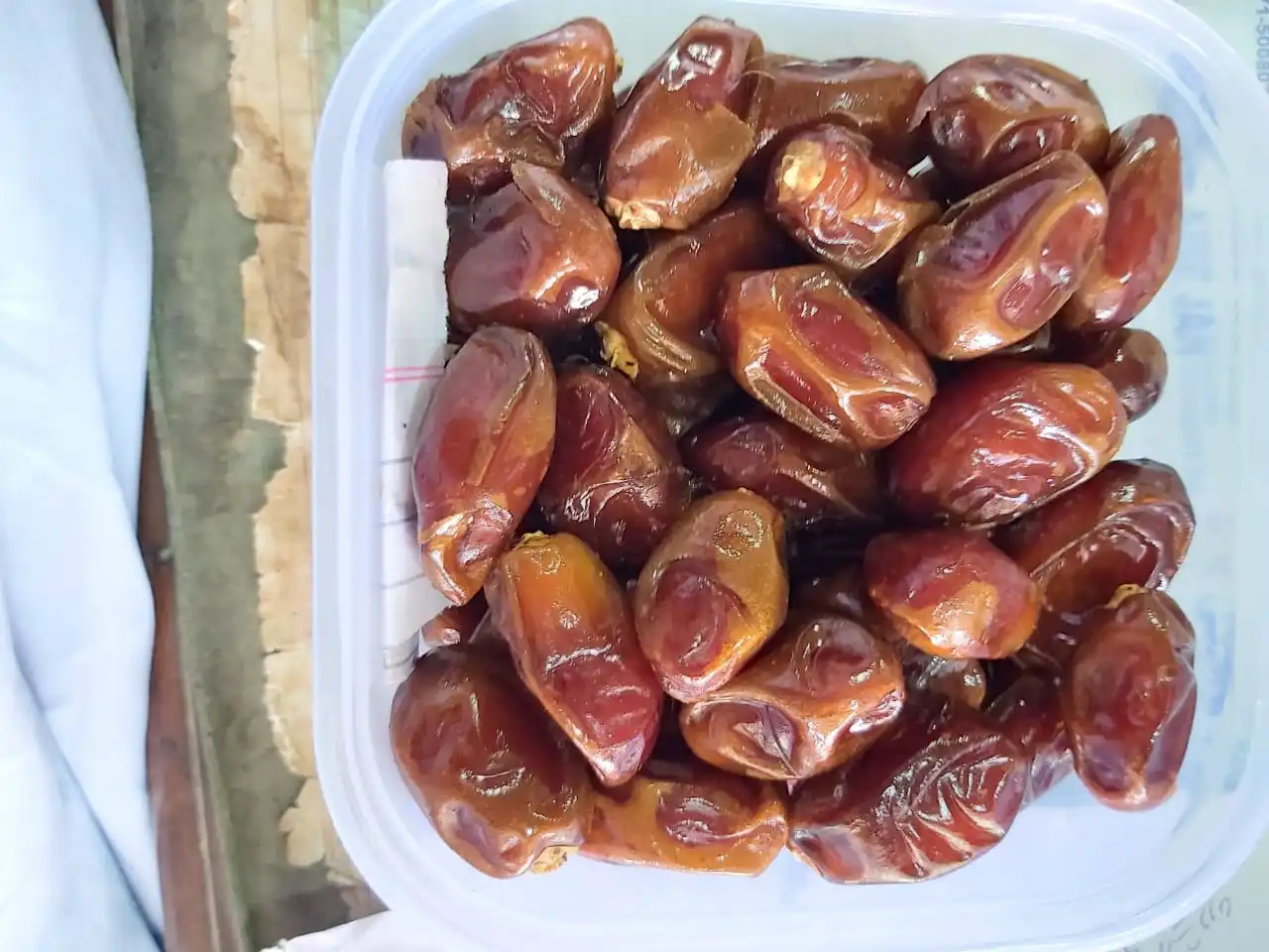 
Fresh Aseel Dates high quality cheap price from Pakistan 