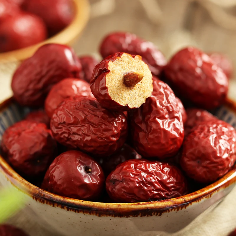 Dried Red Dates and Raisins, Dehydrated Dates, Black, Green and Red Raisins,  High Quality Jujube