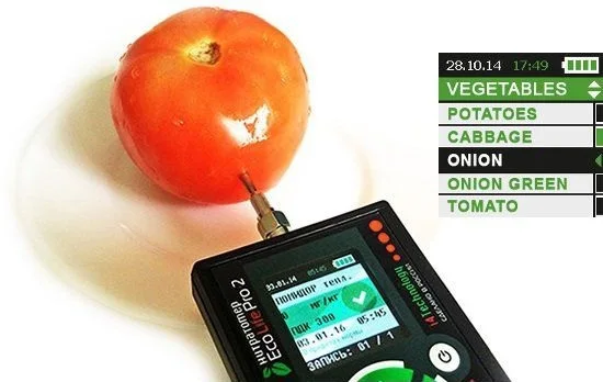 Battery powered nitrate meter and water tester