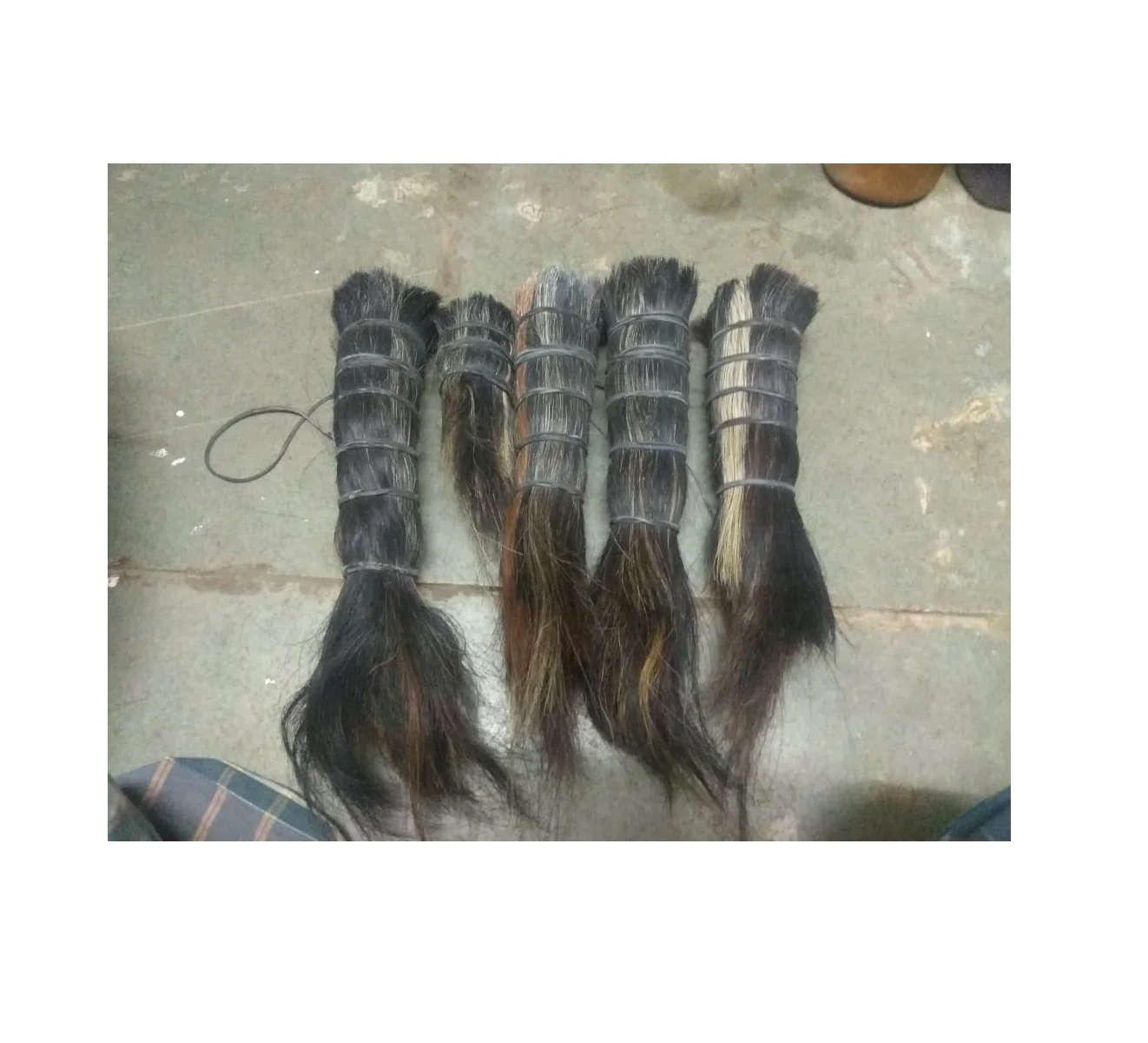 Horse and  Cow and Buffalo Hair Tail brushes manufacturer for export Manufacturer of Cow Buffalo Tail Hair Natural Cattle