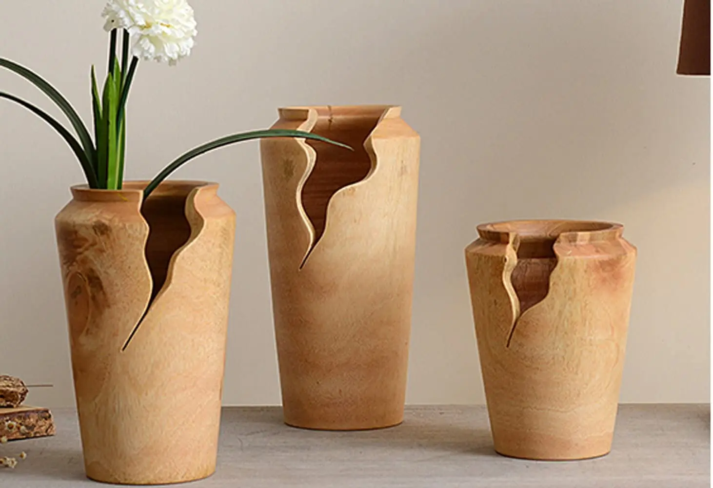 Wooden-Flower-Vase.-67052.jpg