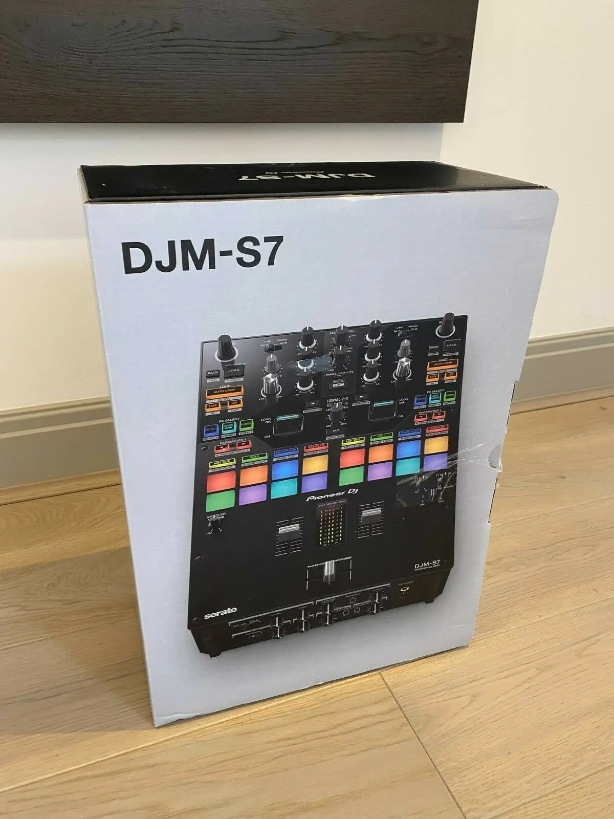 
New Original EUA Pioneer DJM-S7 Scratch DJ Mixer 