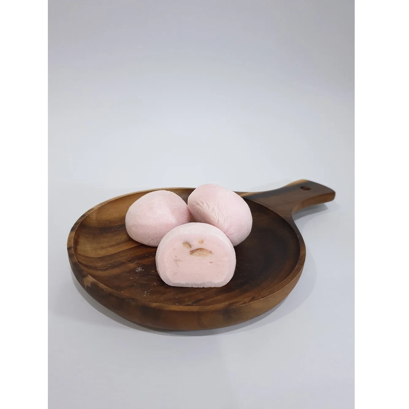 Delicious NUT Soft Fruity Milk Rice Dough Beverage OEM/ODM Mochi Ice Cream Sala Cider Red Bean Flavor