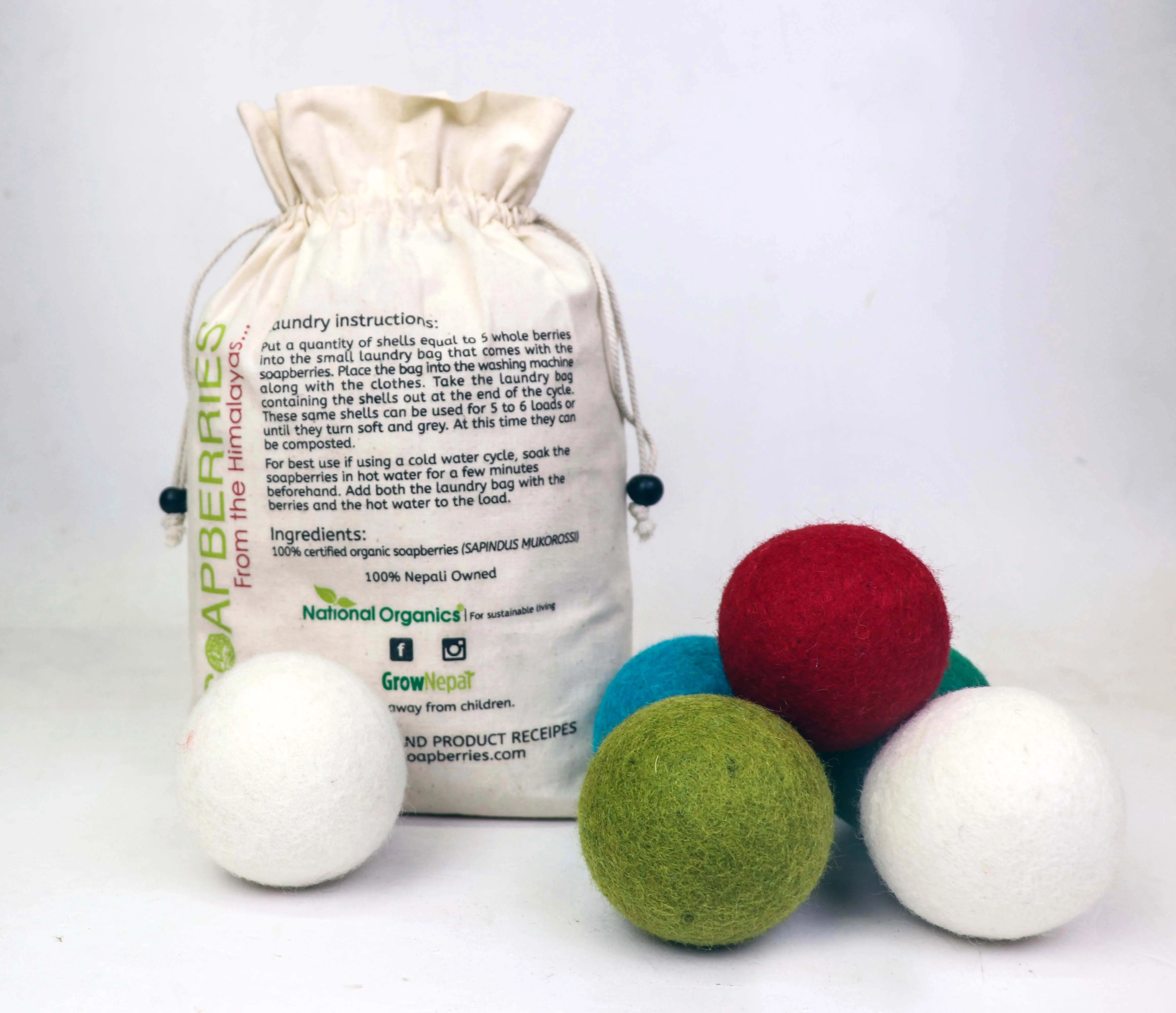 Colorful Merino Wool Hand Knitted Felt Balls for Christmas Decorations and Dryer Laundry Cleaning