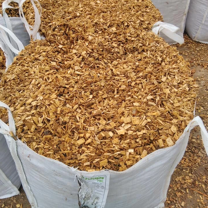 Wood Chips From Pine and Oak for sale