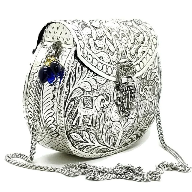 Стильный модный металлический клатч с замком и кольцом для дам по оптовой цене