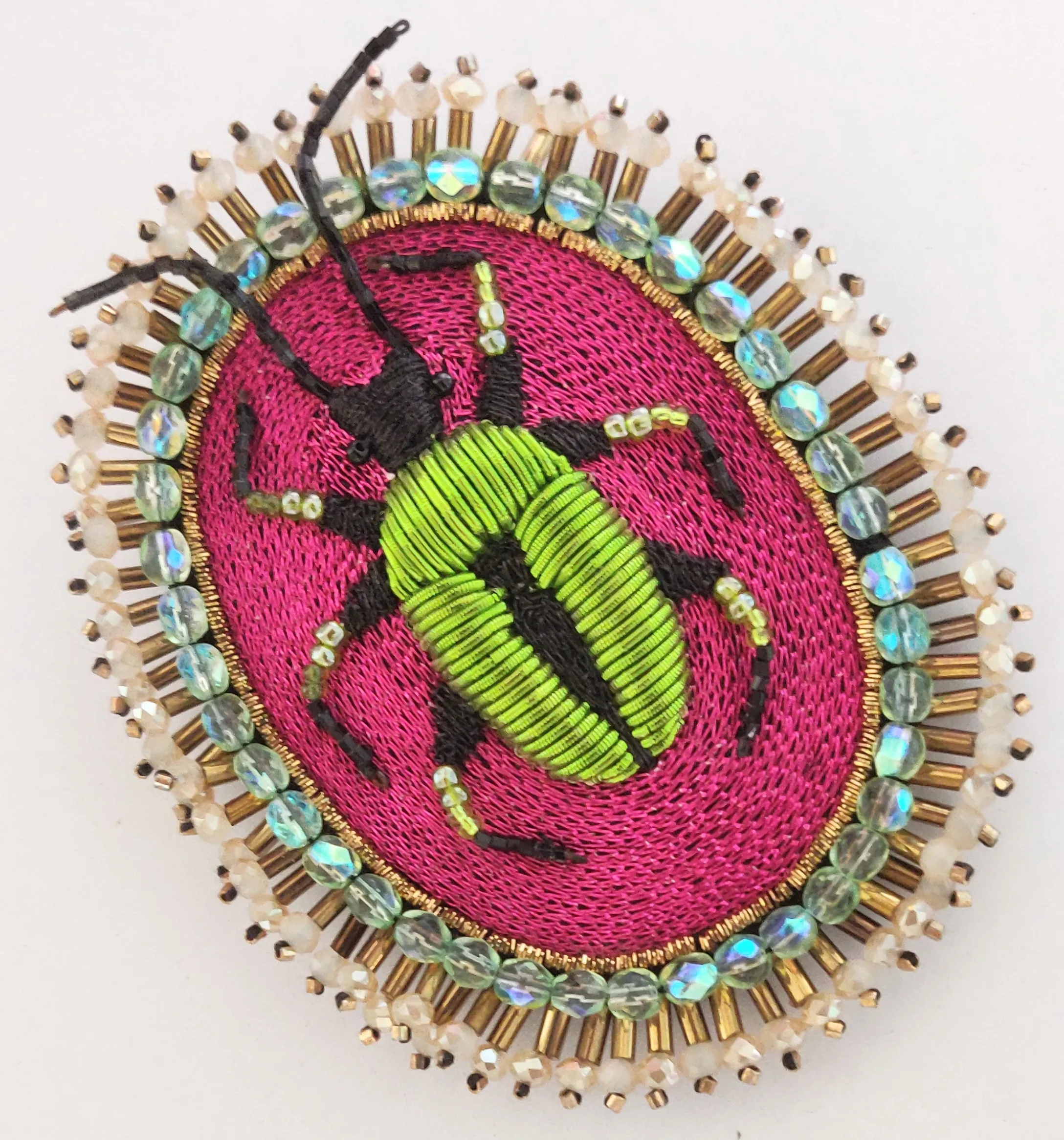BROOCH_-_GREEN_BEETLE_4.jpg