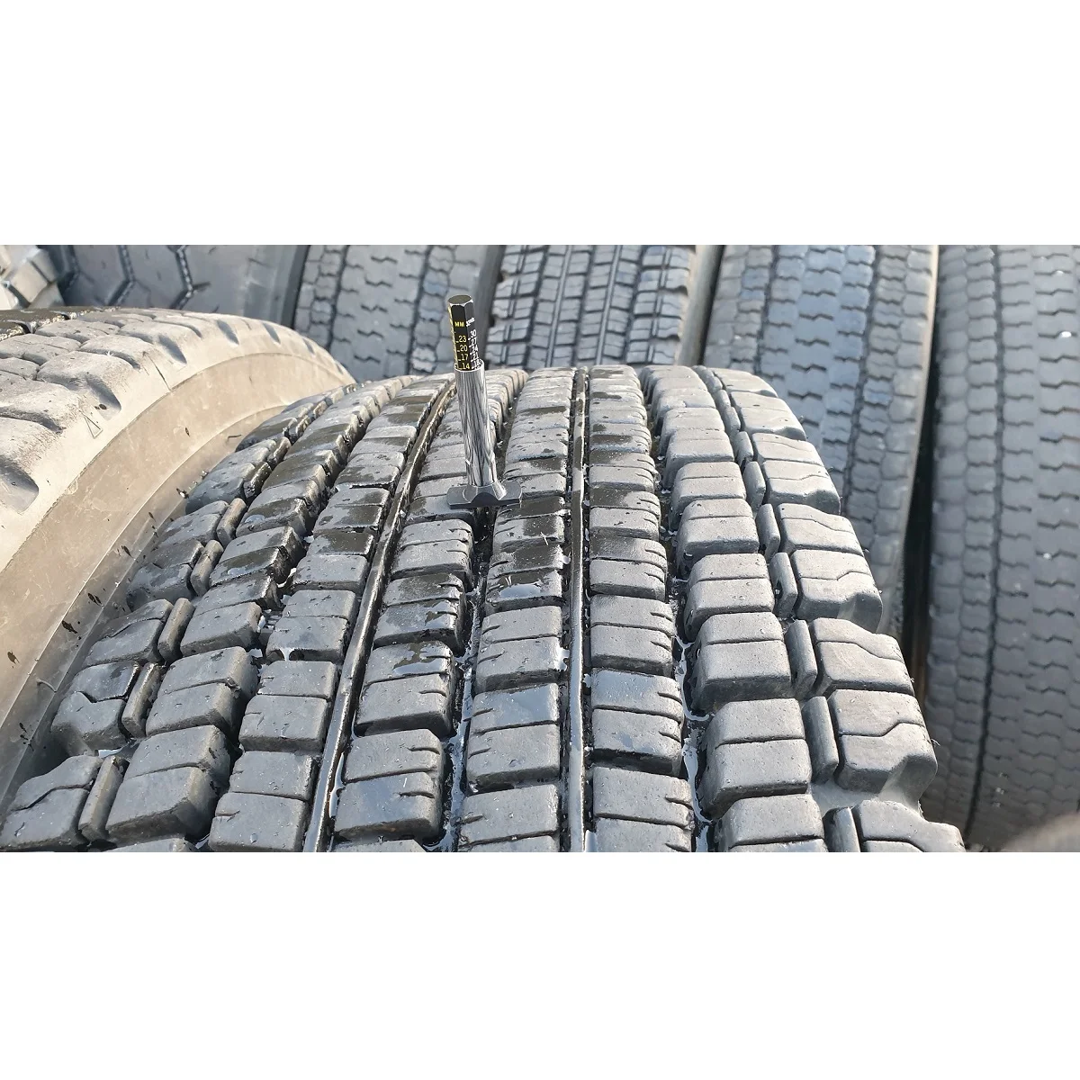 Wholesale Automotive Parts YOKOHAMA MIX TYRE PREMIUM TYPRES ACCESSORIES FOR CARS AND LIGHT TRUCKS PARTS