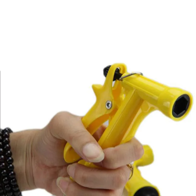 Innovative Garden Plastic Grip Garden Hose Nozzle Hand Sprayer, Nozzle with Locking Spray Lever