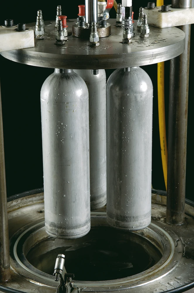 hot 425g seamless 0.6L aluminum gas bottle co2 cylinder with valve