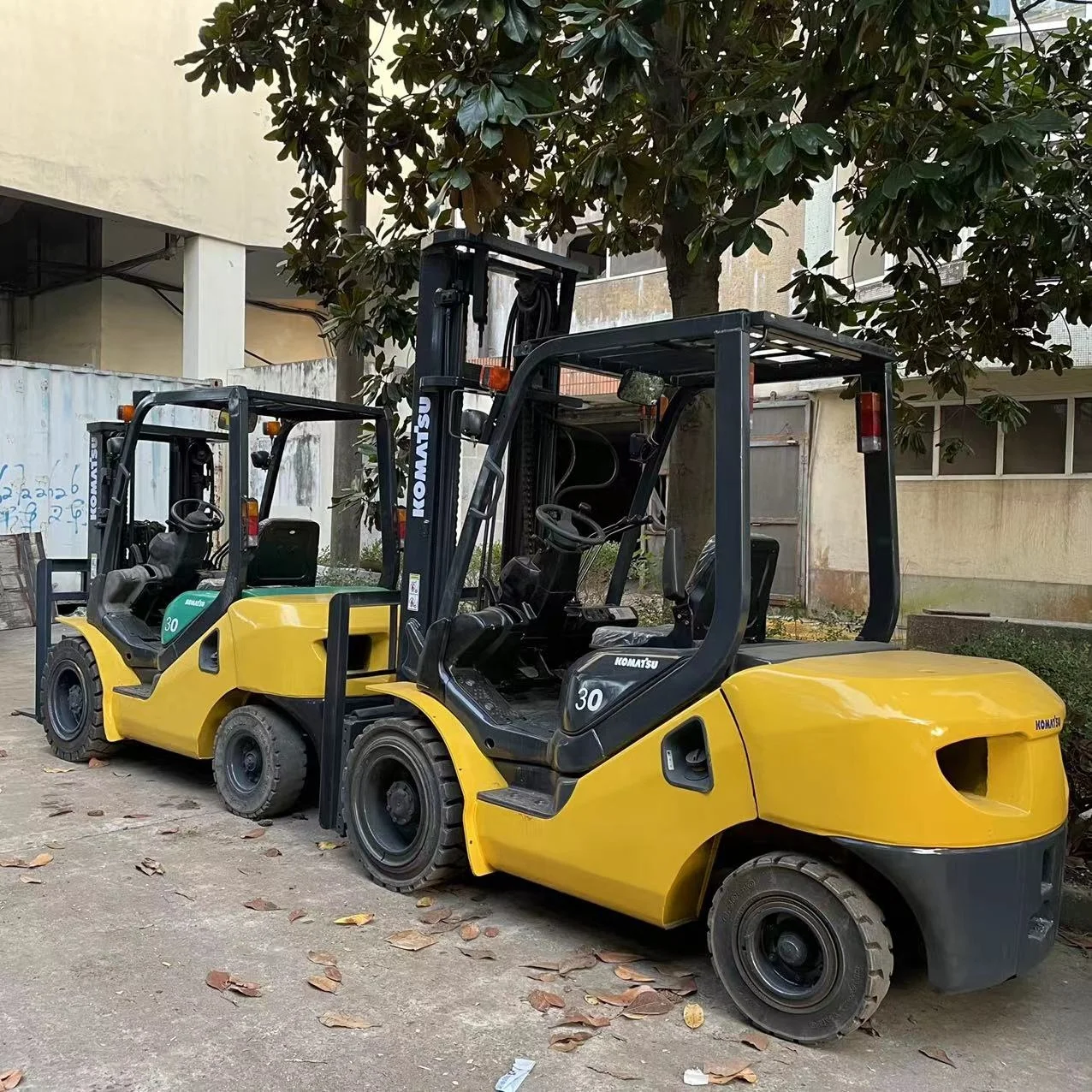 Хорошее состояние вилочный погрузчик komatsu 3 t подъемник тонны по