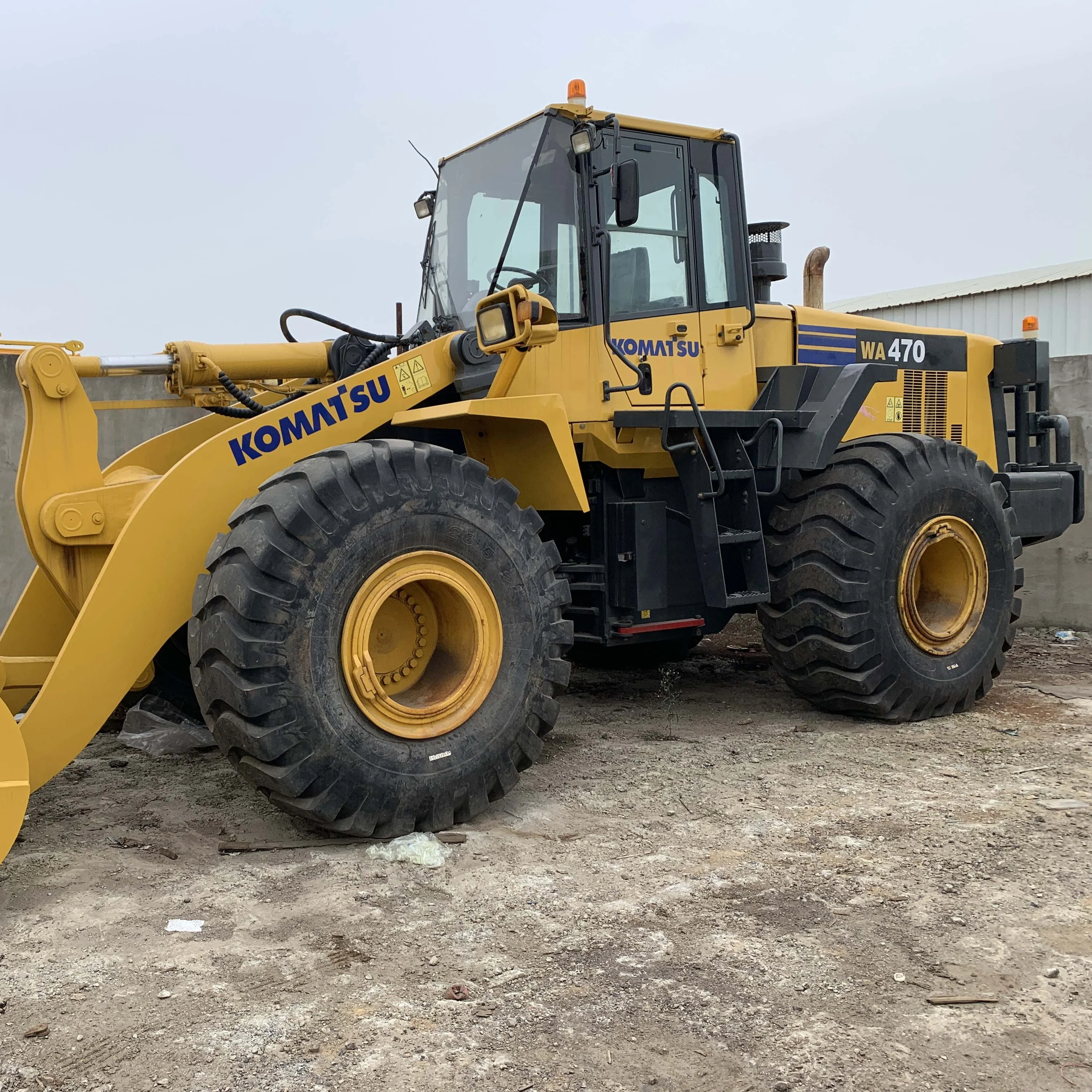 4.2cbm Вместимость ковша KOMATSU б/у WA470-6 фронтальный колесный погрузчик/KOMATSU WA470 погрузчик