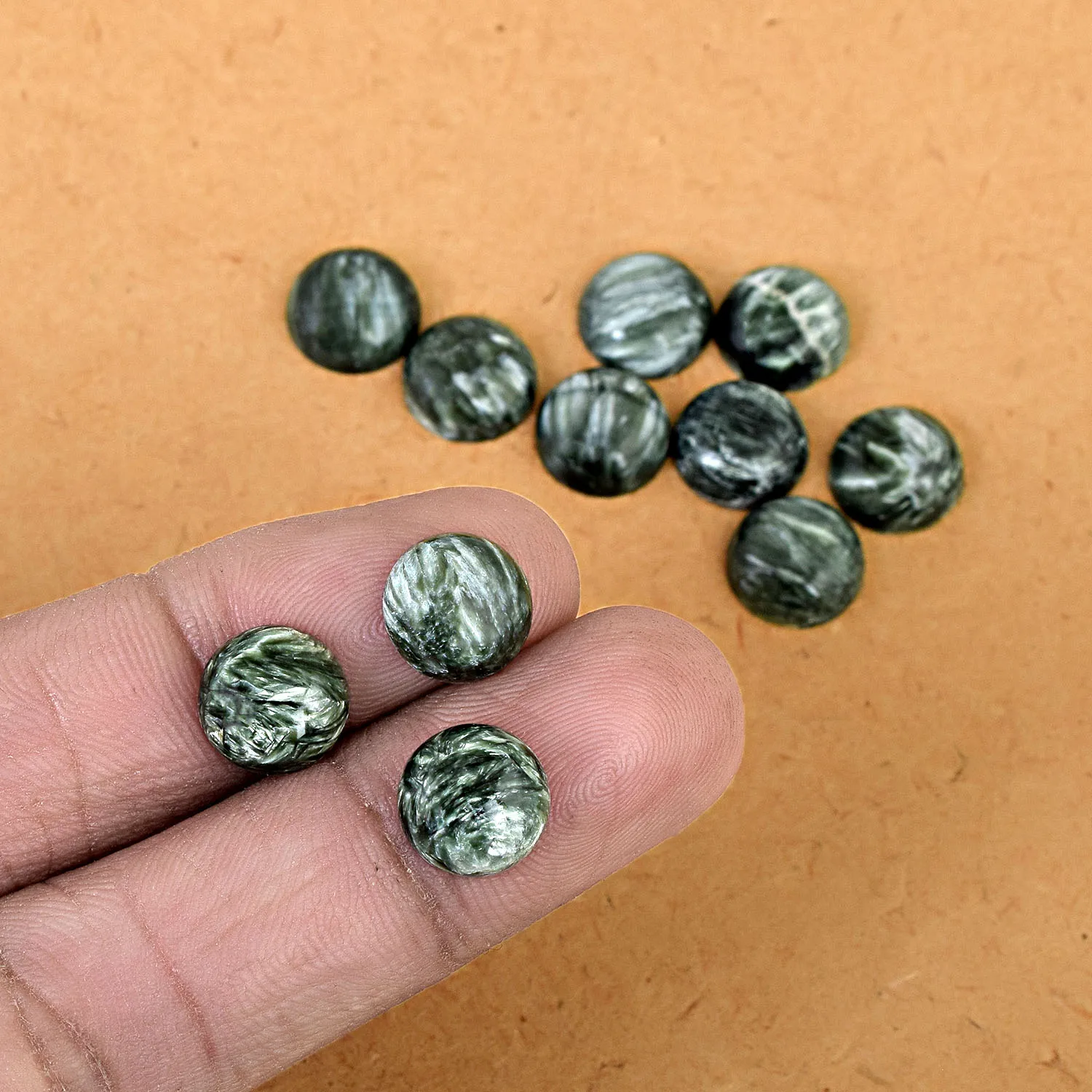 Indian High Quality 4 MM Round Shaped Natural Seraphinite Loose Cabochon Cutting Gemstone For Fine Jewelry Accessories Making