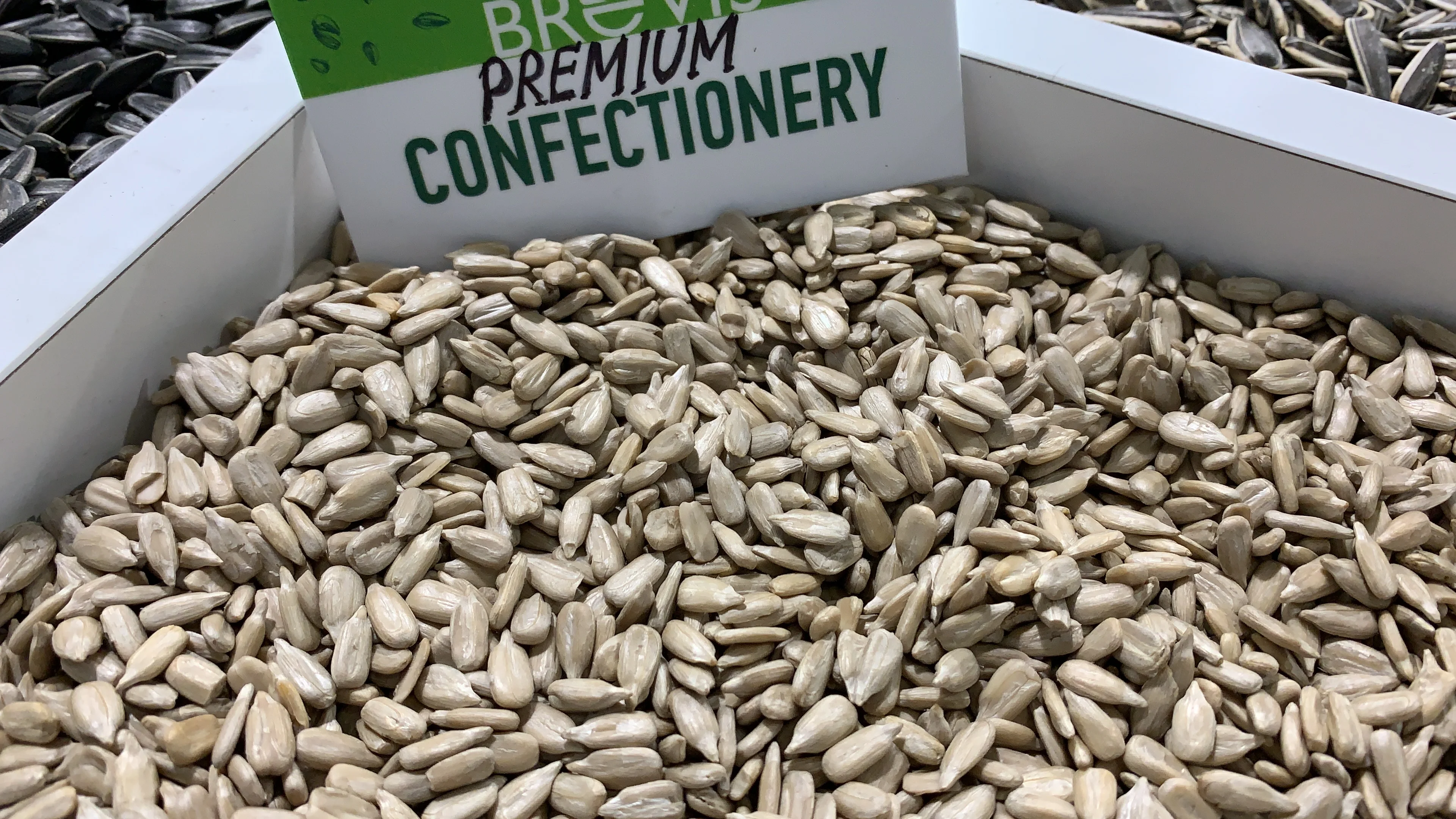 Premium Confectionery Grade Sunflower Kernels High Quality Human Consumption Healty Food Snacks Food packaging Raw