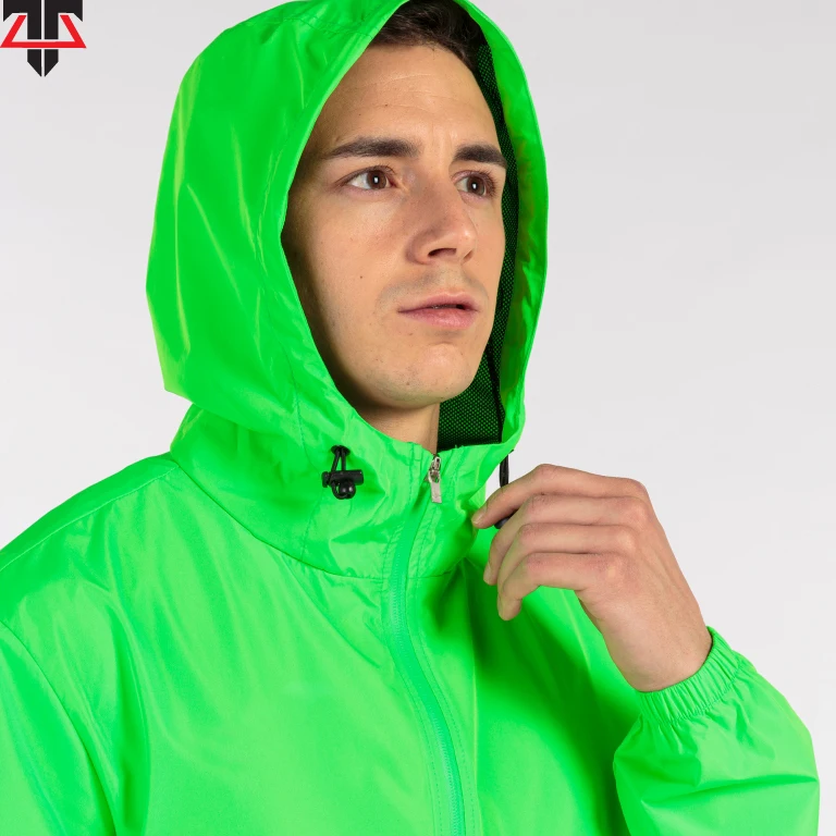  Green Raincoat With Zipper Comes Pockets And Adjustable Drawstring Hood Running Rain Jacket