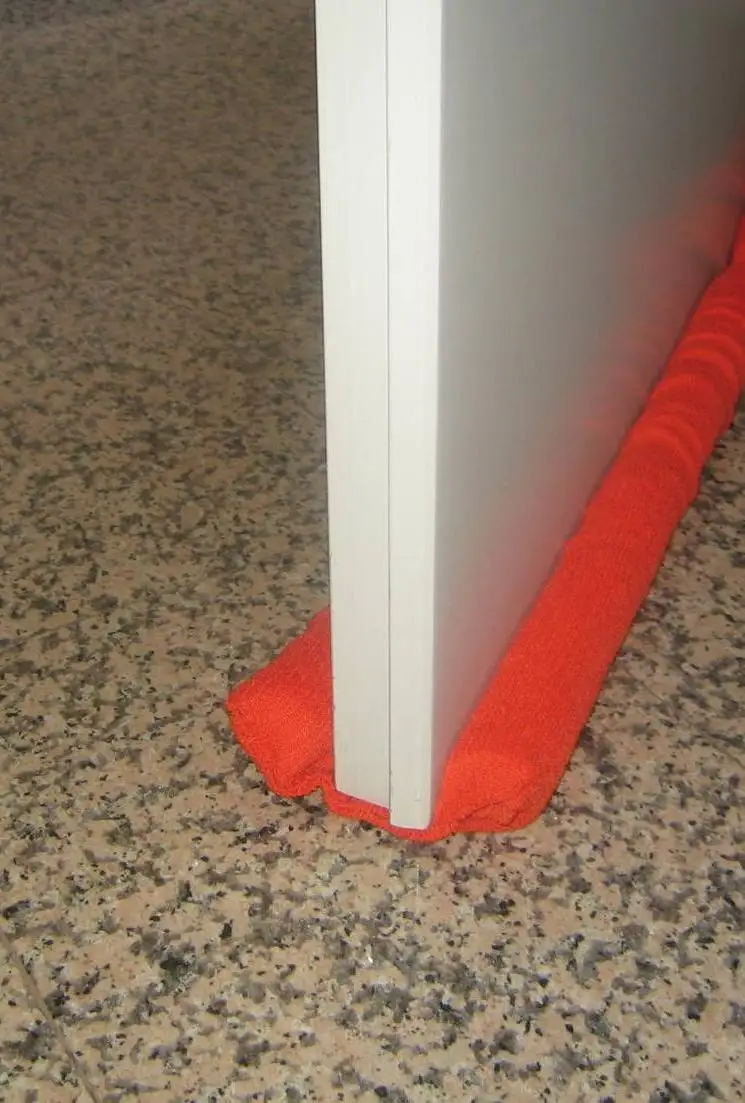 DOUBLE DRAFT STOPPER IN 100% COTTON POLIESTER PADDING SEVERAL DESIGNS  Carton Home Textile Polybag Woven Plain Soft Printed 120