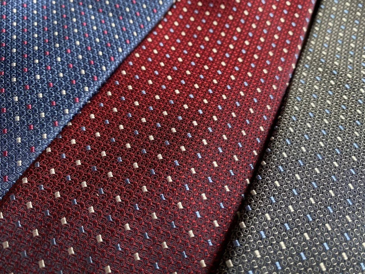 
New Arrival Popular Design Fashion Luxury Natural Silk Caravat For Men With Reasonable Price 