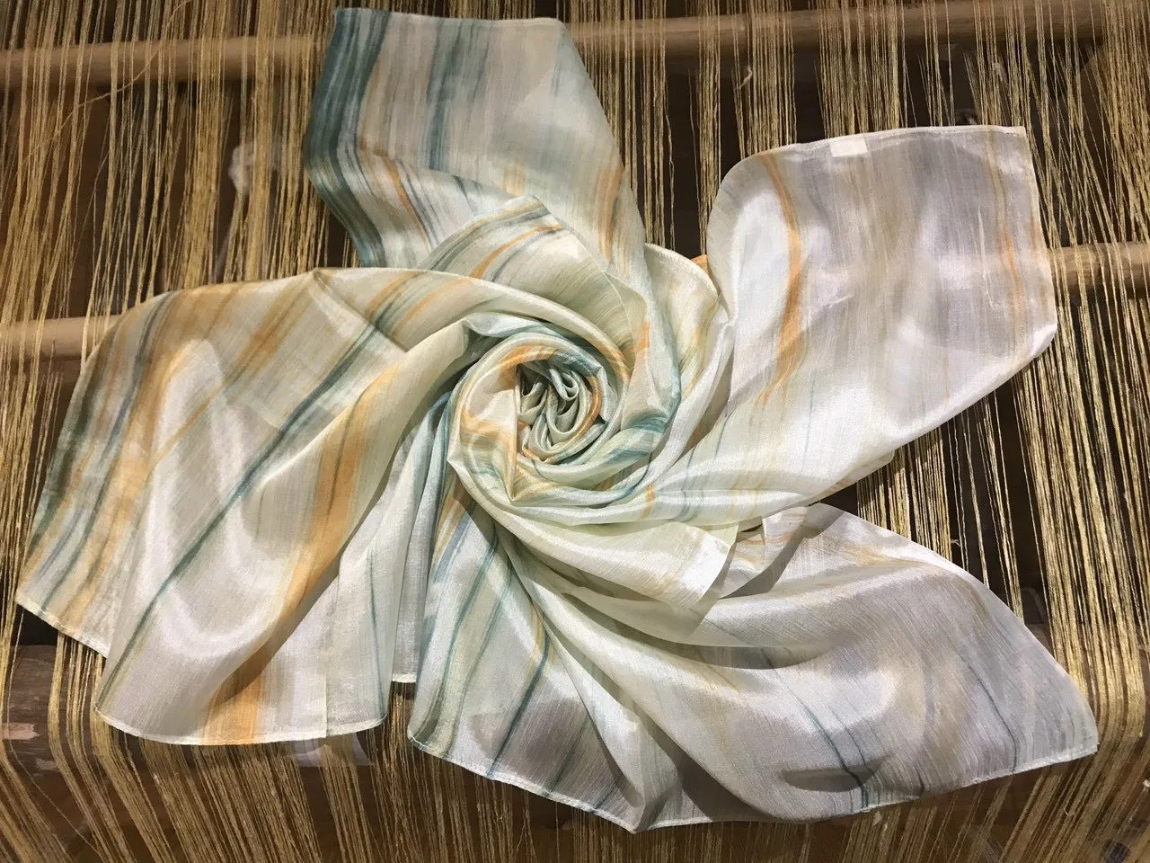 
Wholesale Reasonable Price 1x1m Square Silk Craft With Natural Silk Material Used For Keep Warm 
