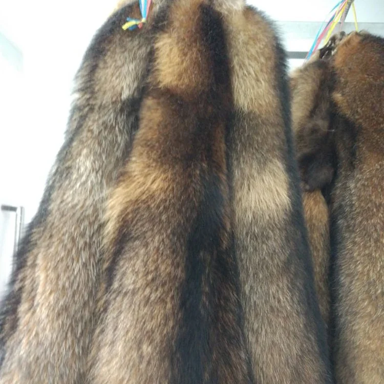 XJ  Wholesale High Quality Super Soft Fluffy Large Natural Animal Pelt Real Raccoon Fur skin