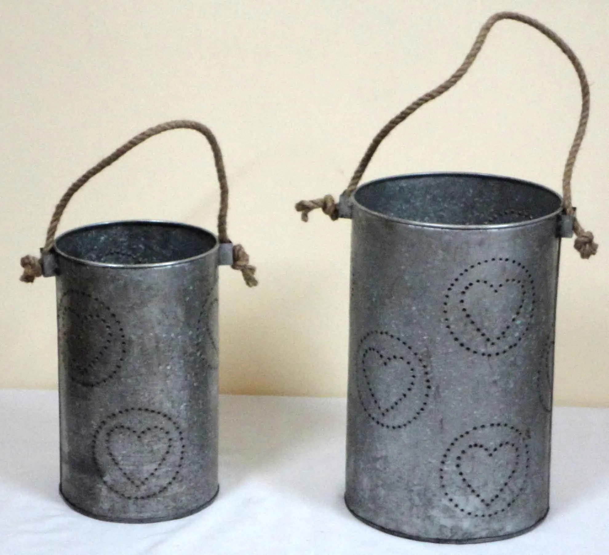  Семена цветов и оловянный садовый плантатор с веревкой