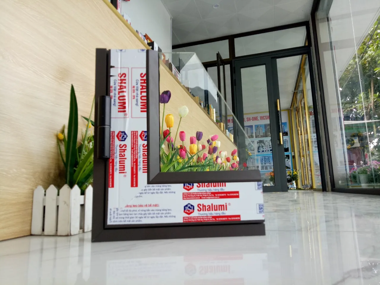 Shalumi Best Selling Black Anodized Aluminum Profile in Vietnam for Window and Door