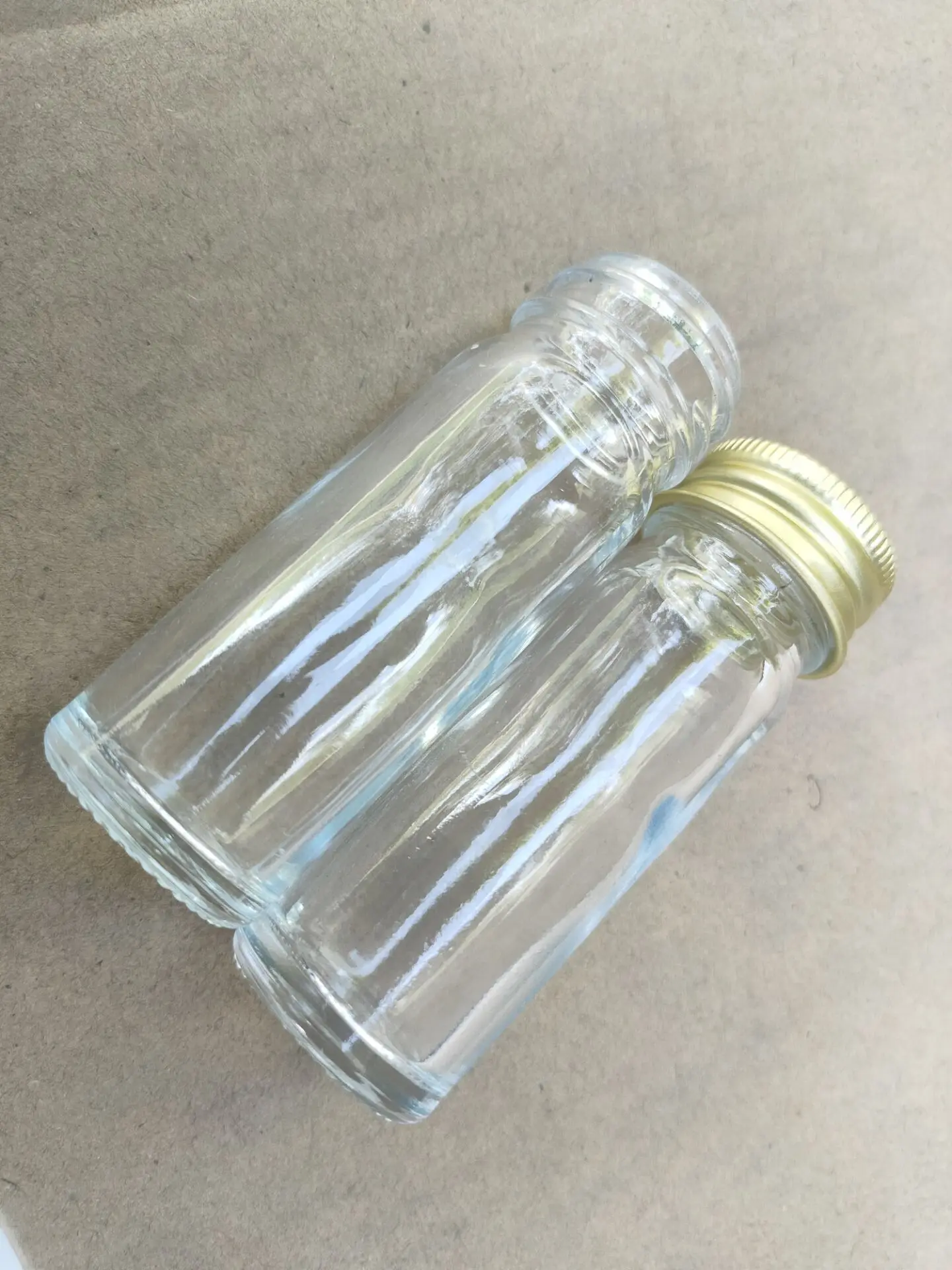 Media McCarthney bottle