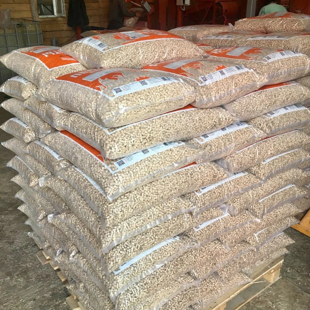 Wood Pellets DIN, EN Plus-A1, EN Plus-A2 Pine, Beech wood pellets of 15kg for sale