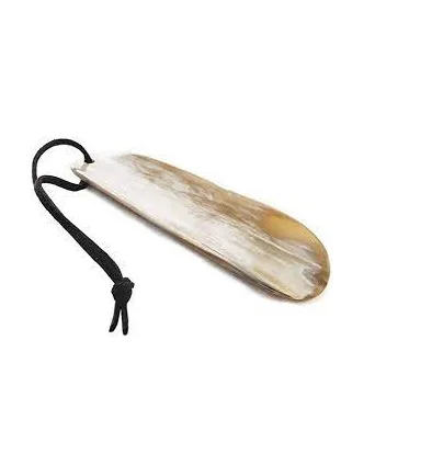 Обувь из натурального рога с естественной полировкой изделием ручной работы и для металлической стойки