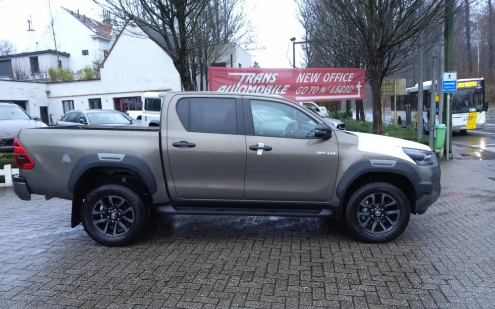 HILUX  REVO PICK UP4.jpg